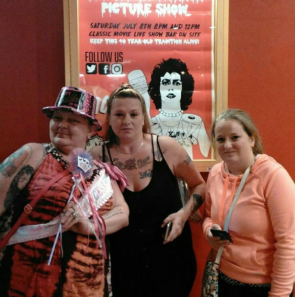 Meet your Posher, Katina - Picture 3 of 4